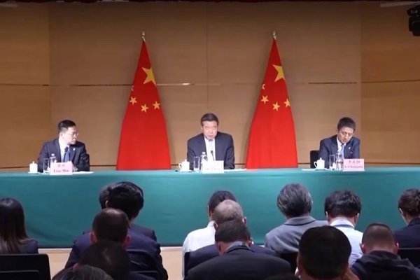 十大配资平台app 对话郑永年：我们谈判也是为世界争公义